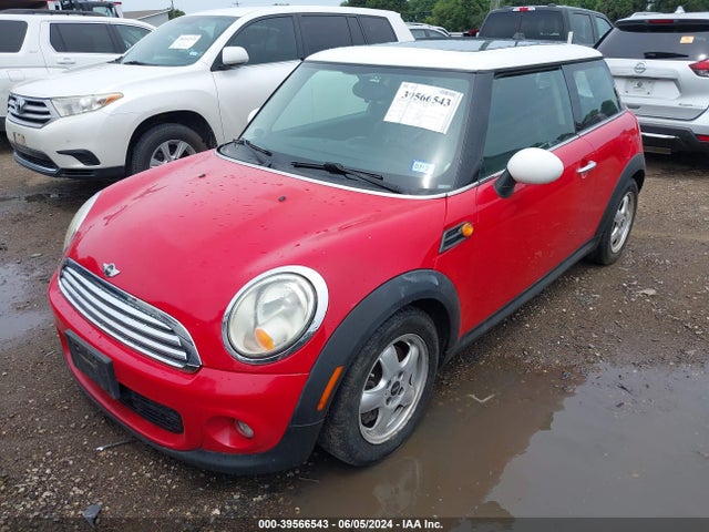 2011 MINI COOPER WMWSU3C53BTX96926 Photo 1
