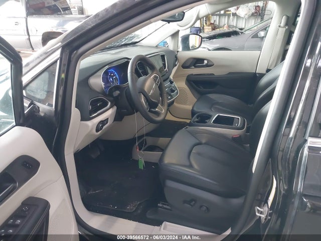 Chrysler Pacifica Touring L 2023 2C4RC1BG5PR624424 Image 5