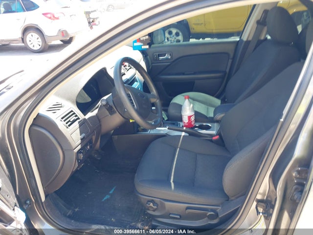 39566611 :رقم المزاد ، 3FAHP0HA7AR361339 vin ، 2010 Ford Fusion Se مزاد بيع