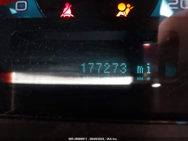 39566611 :رقم المزاد ، 3FAHP0HA7AR361339 vin ، 2010 Ford Fusion Se مزاد بيع