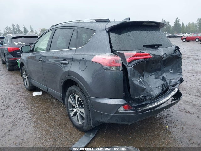 Toyota Rav4 Xle 2018 JTMRFREV7JD243118 Image 3