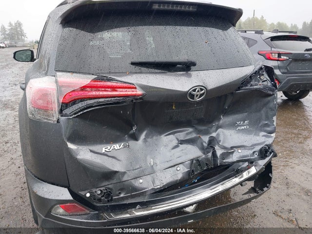 Toyota Rav4 Xle 2018 JTMRFREV7JD243118 Image 6
