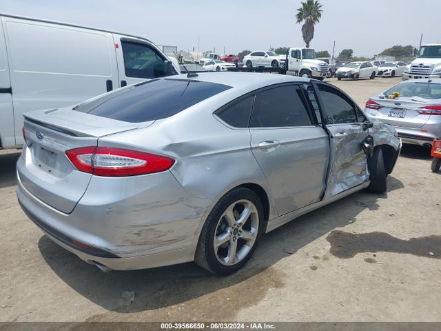 Ford FUSION S 2016 3FA6P0G76GR281293 Image 4