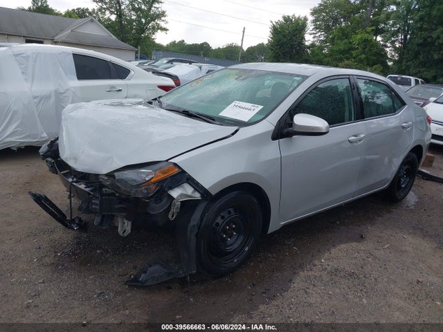 Toyota COROLLA LE 2017 5YFBURHE2HP616401 Image 2