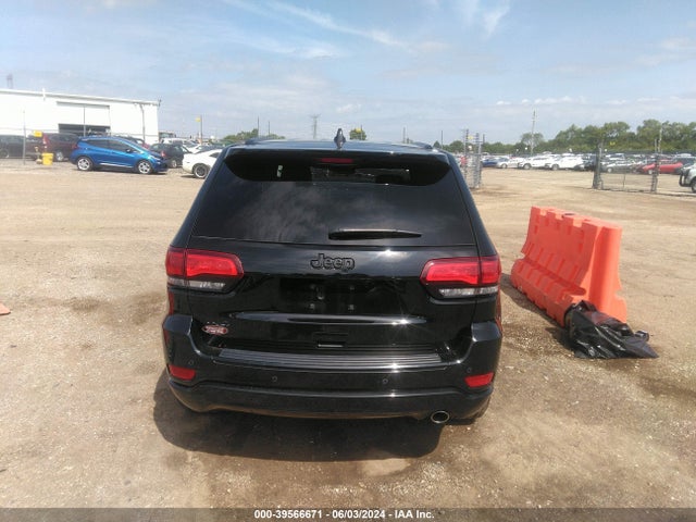 1C4RJFAG2JC435492 Jeep Grand Cherokee Altitude 4x4
