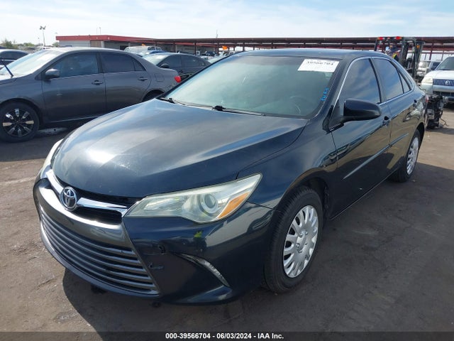 Toyota CAMRY LE 2016 4T1BF1FK7GU529403 Image 2