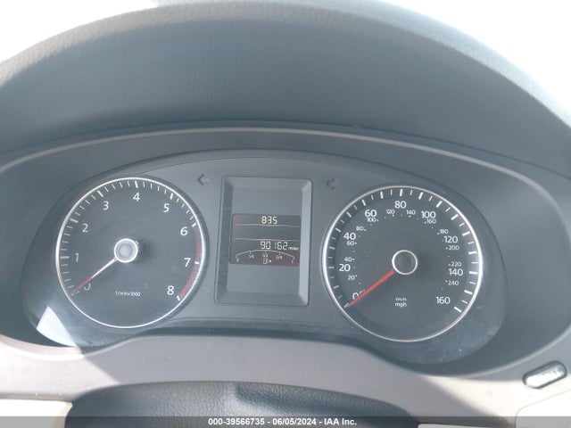 3VWL07AJ8EM434715 Volkswagen Jetta 1.8t Sel