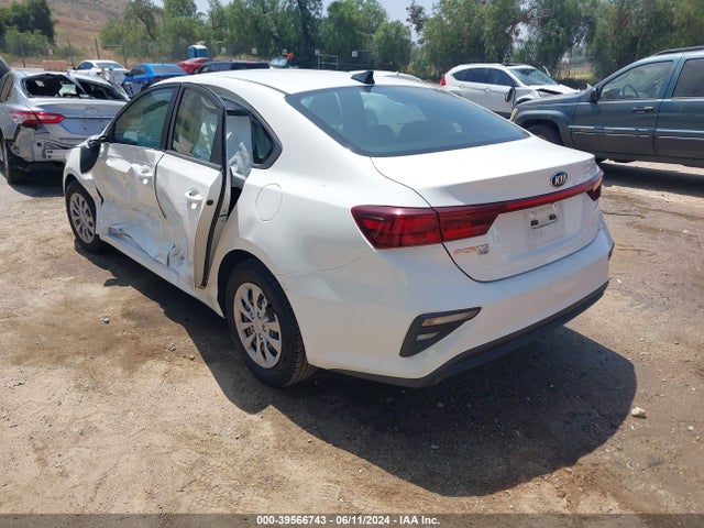 KIA FORTE FE 2019 3KPF24AD1KE073966 Image 3