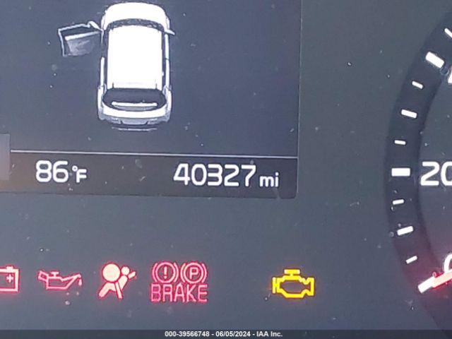 KNDJ23AU8M7749756 KIA SOUL LX