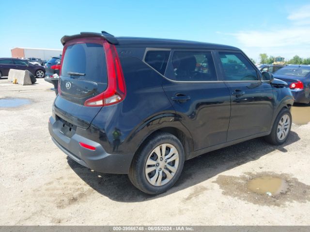 KNDJ23AU8M7749756 KIA SOUL LX