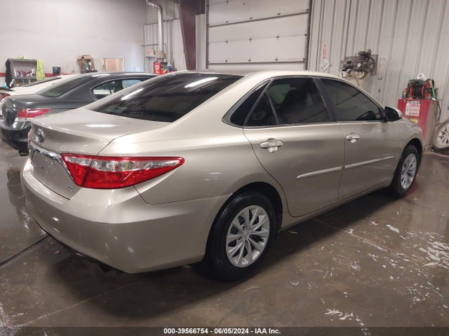 Toyota CAMRY LE 2016 4T4BF1FK2GR531355 Image 4