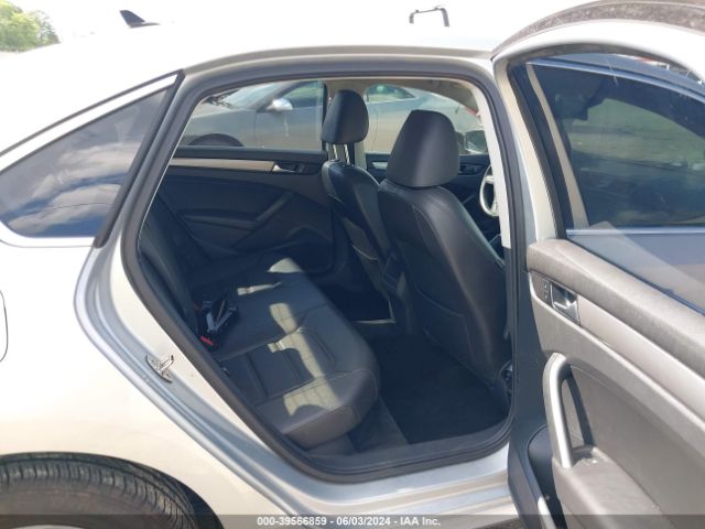 1VWAT7A37FC116748 Volkswagen Passat 1.8t Limited Edition