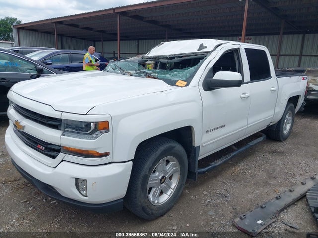 Chevrolet Silverado 1500 2lt 2018 3GCUKREC5JG396040 Image 2