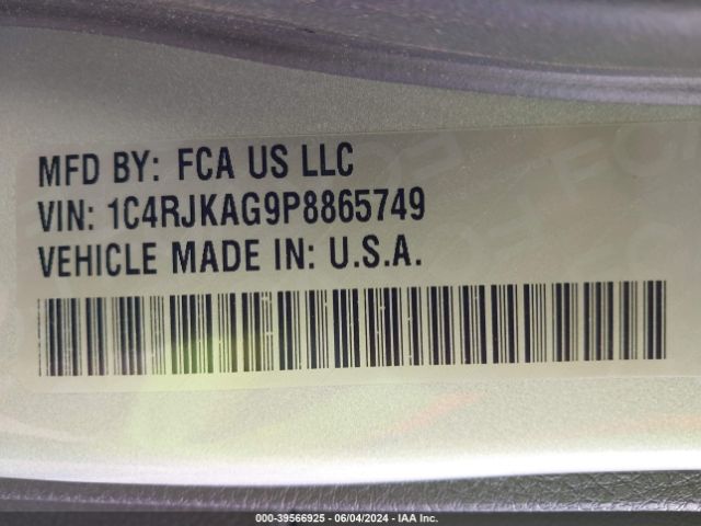 1C4RJKAG9P8865749 Jeep Grand Cherokee L Laredo 4x4