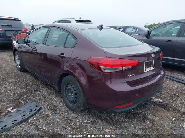 KIA FORTE LX 2017 3KPFK4A7XHE131303 Image 3