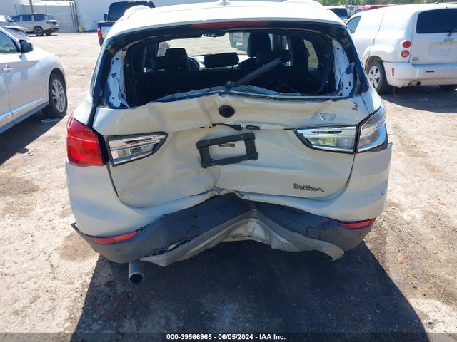 WBXHU7C38J5H39777 BMW X1 Sdrive28i