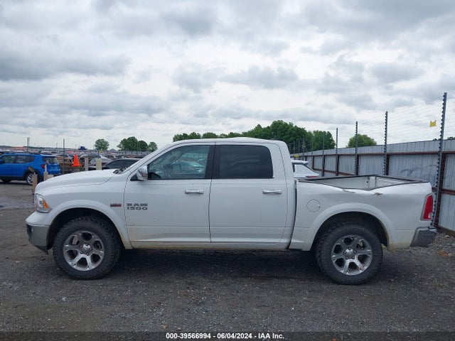 RAM 1500 Laramie  4x4 5'7 Box 2018 1C6RR7NT8JS137208 Image 14