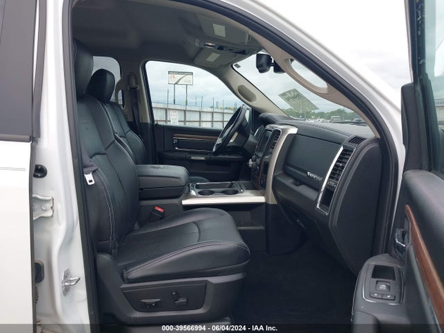 RAM 1500 Laramie  4x4 5'7 Box 2018 1C6RR7NT8JS137208 Image 5