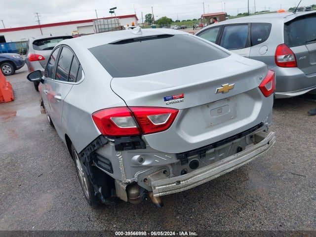 Chevrolet Cruze Lt Auto 2018 1G1BE5SM2J7153276 Image 3