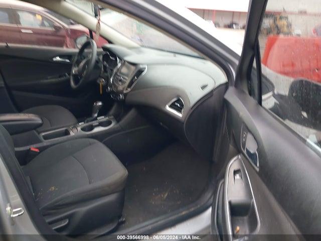 Chevrolet Cruze Lt Auto 2018 1G1BE5SM2J7153276 Image 5