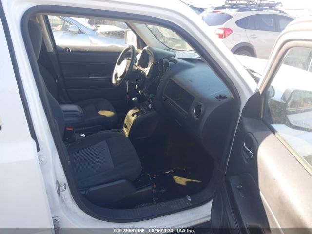 1C4NJRBB0GD594789 Jeep Patriot Sport