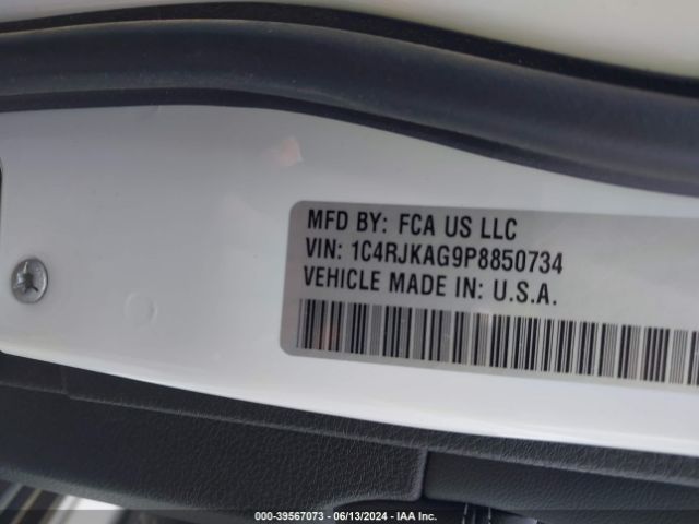1C4RJKAG9P8850734 Jeep Grand Cherokee L Laredo 4x4