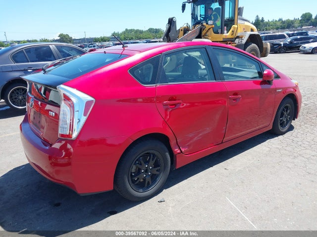 Toyota Prius Two 2014 JTDKN3DU5E0378394 Image 4