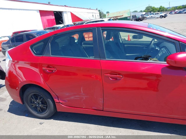 Toyota Prius Two 2014 JTDKN3DU5E0378394 Image 6