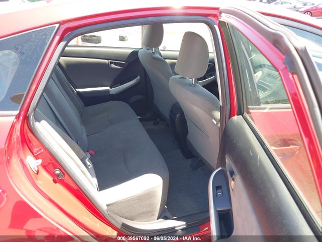 Toyota Prius Two 2014 JTDKN3DU5E0378394 Image 8