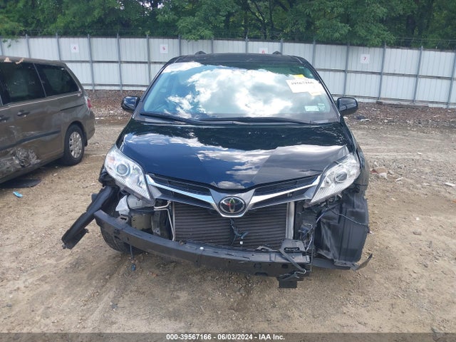 Toyota SIENNA XLE 2020 5TDDZ3DC8LS250438 Image 13