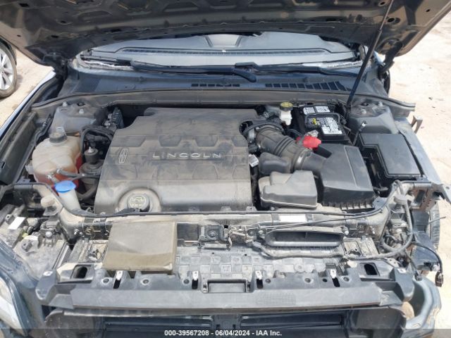 1LN6L9PK1K5606101 Lincoln Continental Standard