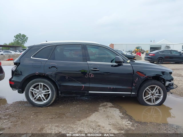 Audi Q5 2.0t Premium 2017 WA1L2AFP5HA012792 Image 14