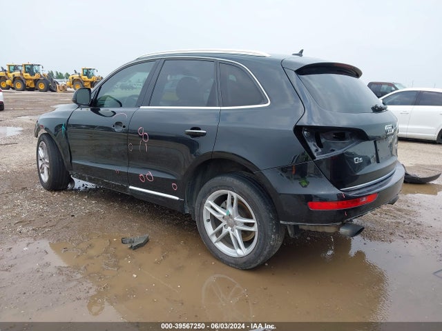 Audi Q5 2.0t Premium 2017 WA1L2AFP5HA012792 Image 3
