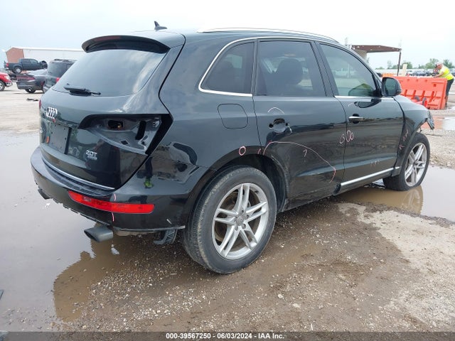 Audi Q5 2.0t Premium 2017 WA1L2AFP5HA012792 Image 4