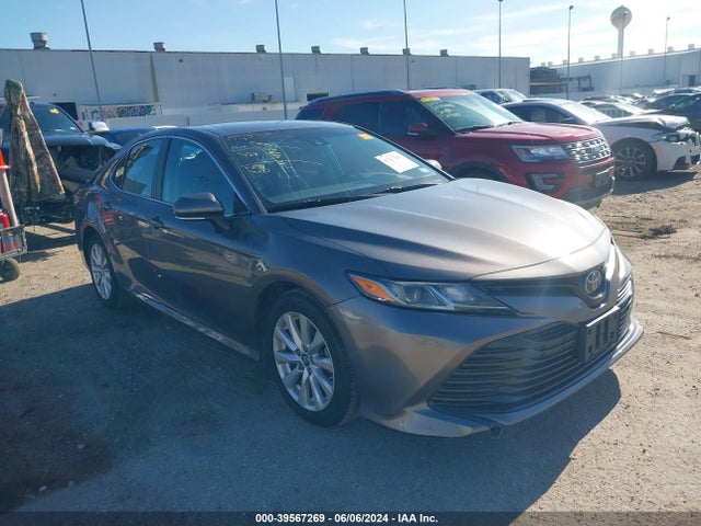 2019 4T1B11HK3KU749125 main image