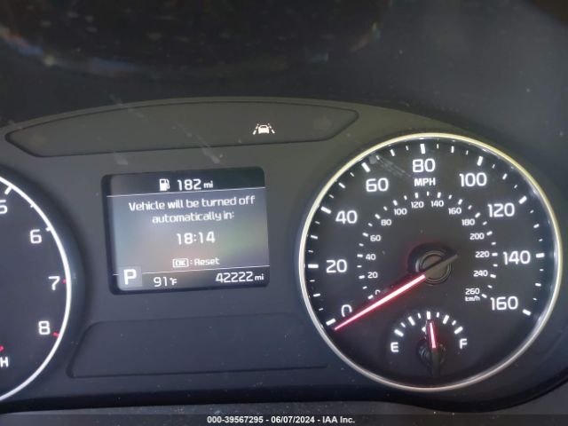 KNDERCAA0M7223916 KIA SELTOS EX