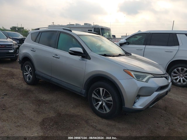 Toyota Rav4 Xle 2018 2T3WFREV3JW405901 main image