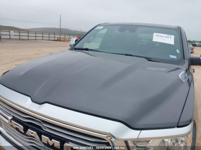 1C6RREJT8RN205415 RAM 1500 Laramie  4x2 5'7 Box