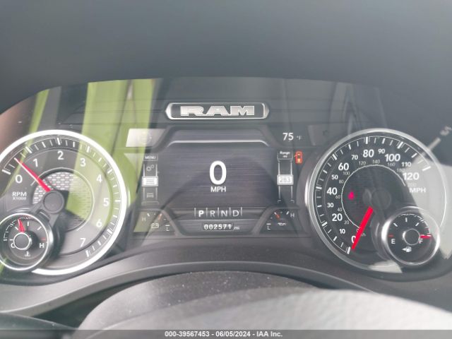 1C6RREJT8RN205415 RAM 1500 Laramie  4x2 5'7 Box