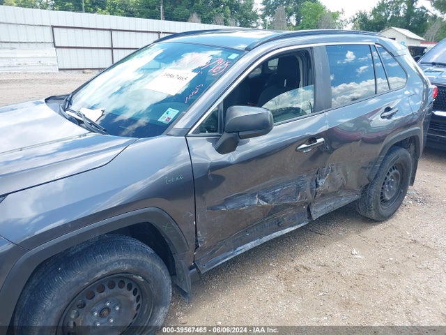 Toyota RAV4 LE 2019 JTMH1RFV5KJ003108 Image 6