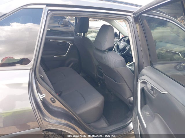 Toyota RAV4 LE 2019 JTMH1RFV5KJ003108 Image 8