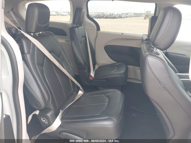 Chrysler Pacifica Touring L 2023 2C4RC1BG1PR610374 Image 8