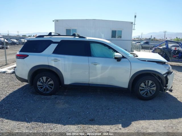 5N1DR3BA5NC238751 Nissan Pathfinder Sv 2wd