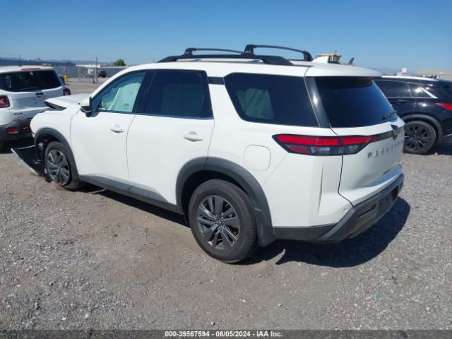5N1DR3BA5NC238751 Nissan Pathfinder Sv 2wd