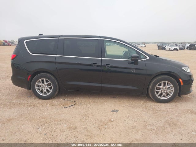 Chrysler Pacifica Touring L 2023 2C4RC1BG3PR620923 Image 13