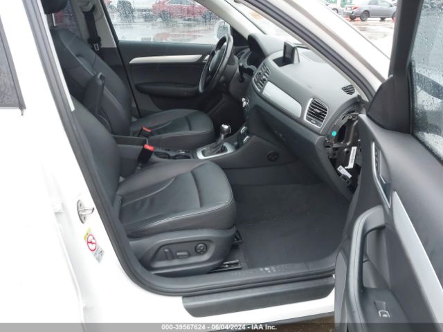 WA1EFCFS3FR003178 Audi Q3 2.0t Premium Plus