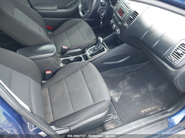 KIA FORTE LX 2017 3KPFK4A73HE161081 Image 5