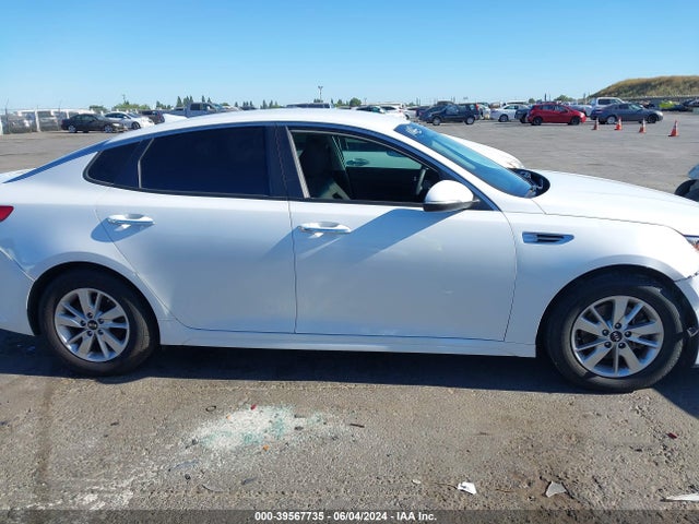 KIA Optima Lx 2018 5XXGT4L33JG177175 Image 12