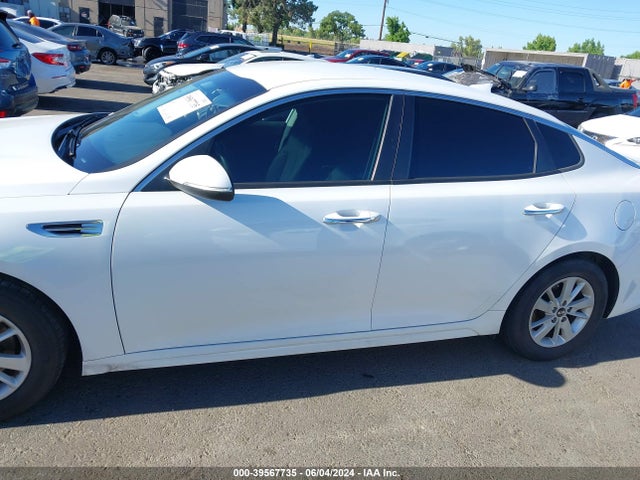 KIA Optima Lx 2018 5XXGT4L33JG177175 Image 13