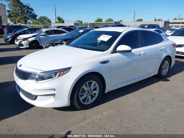 KIA Optima Lx 2018 5XXGT4L33JG177175 Image 2